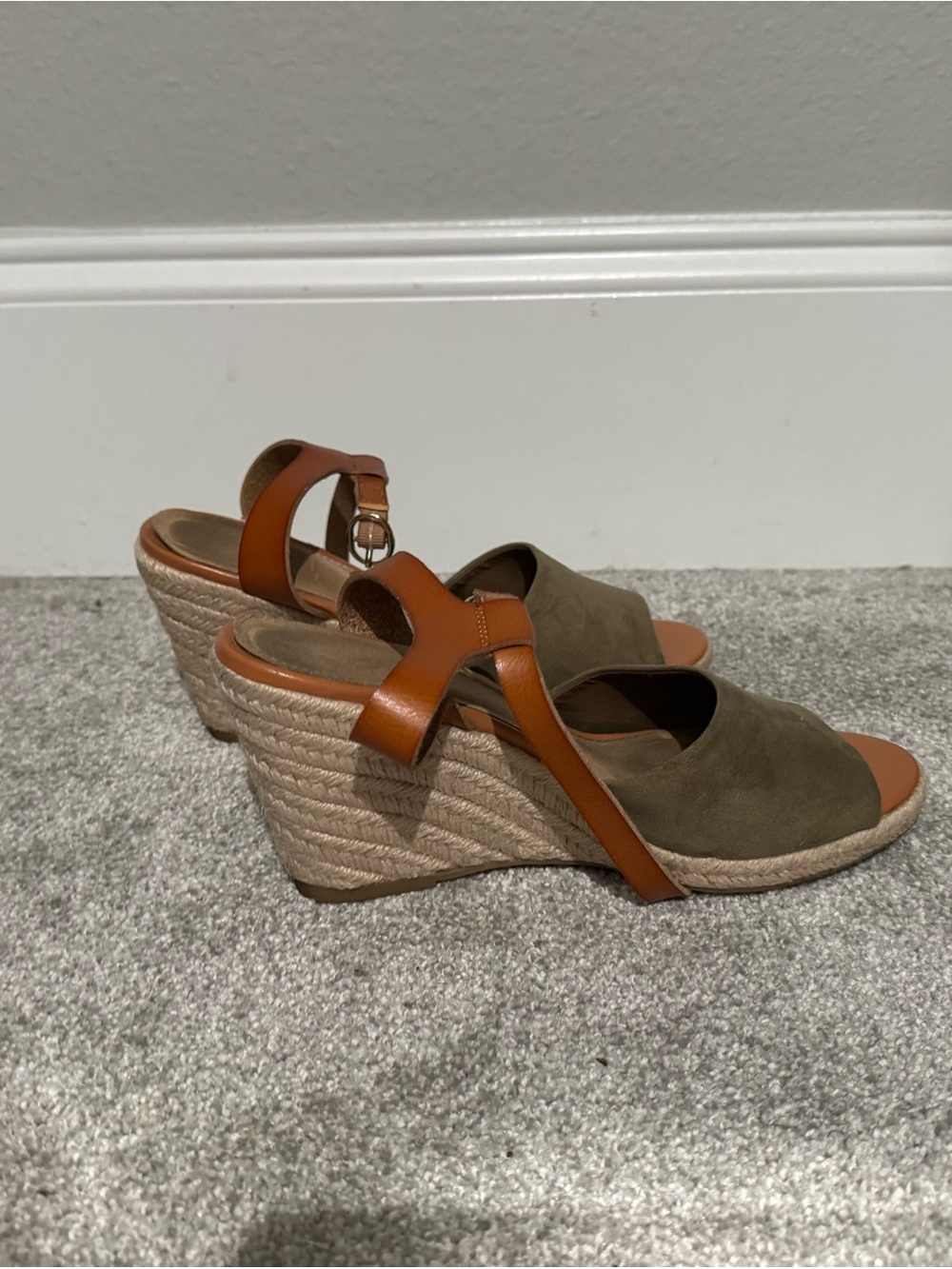Wedge Espadrille Sandals in Olive and Tan